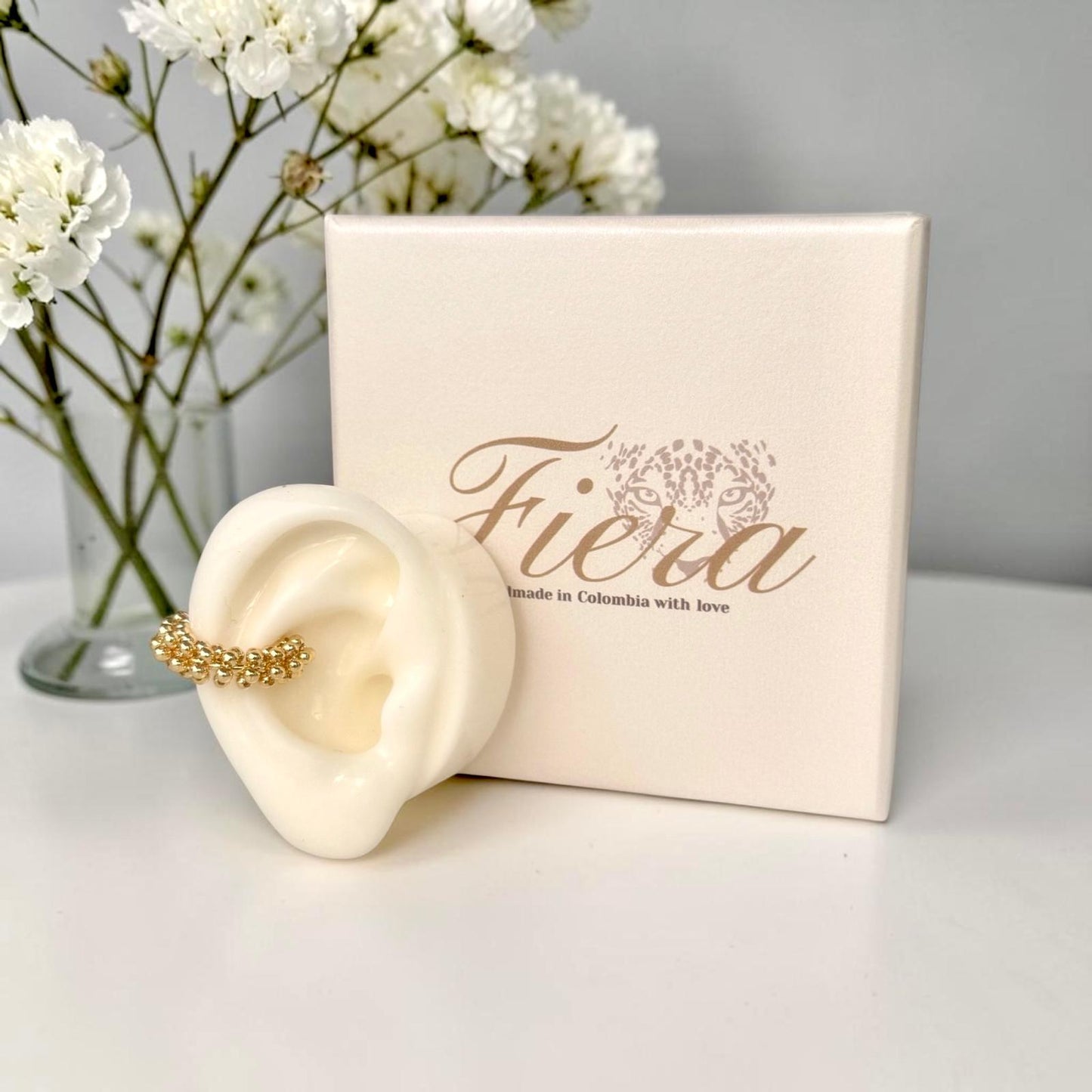 Lucy Earcuff