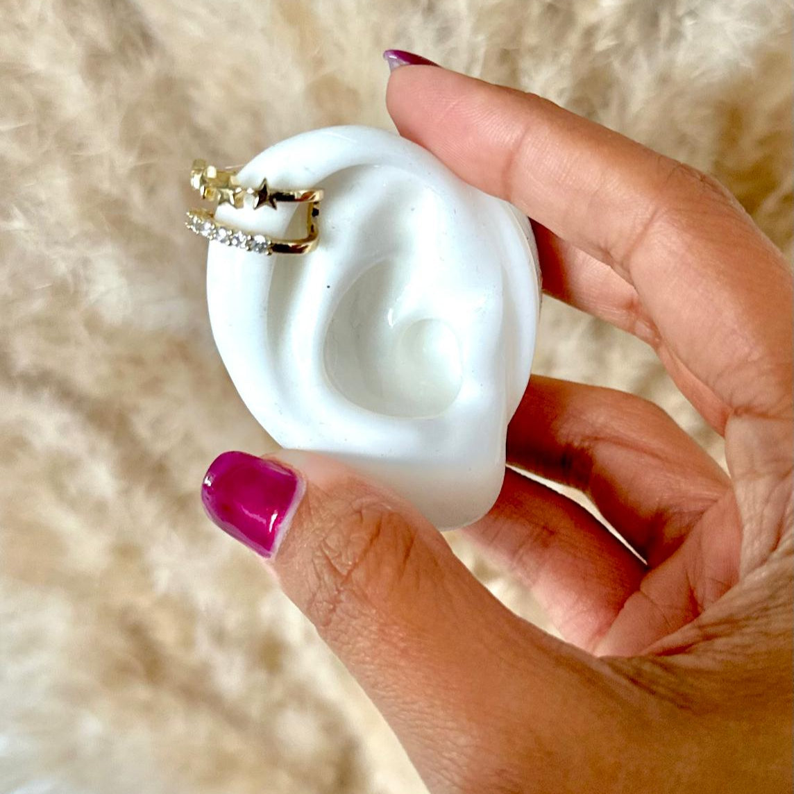 Nia Earcuff