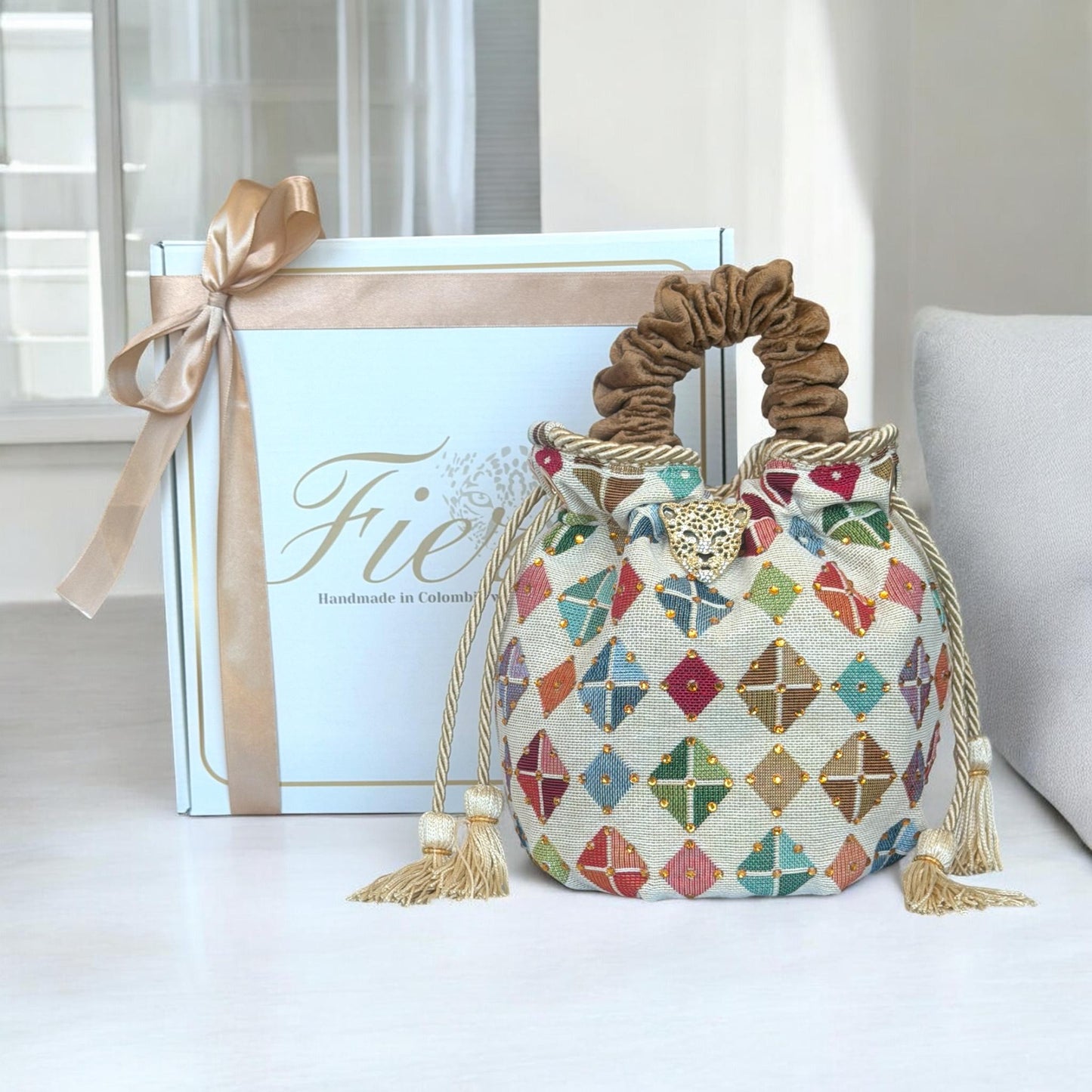 Martina Bucket Bag