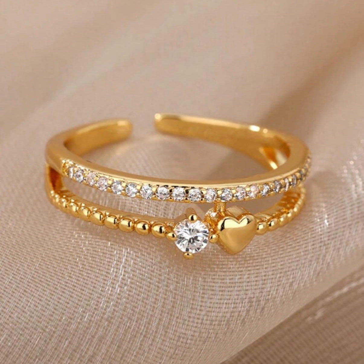 Cleo Heart Link Ring