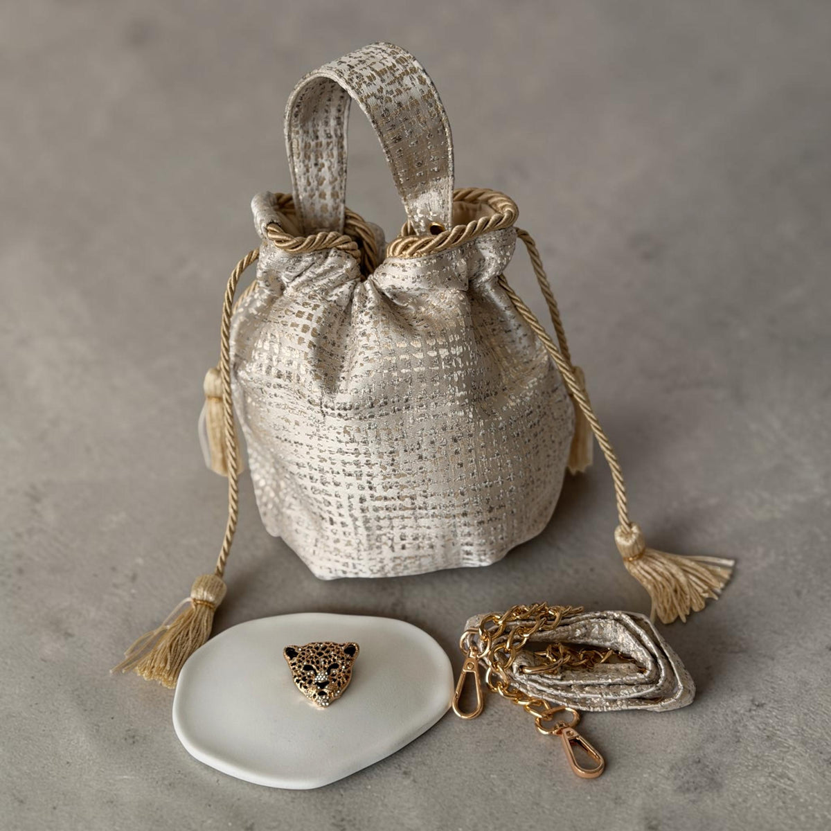 Aurelia Bucket Bag