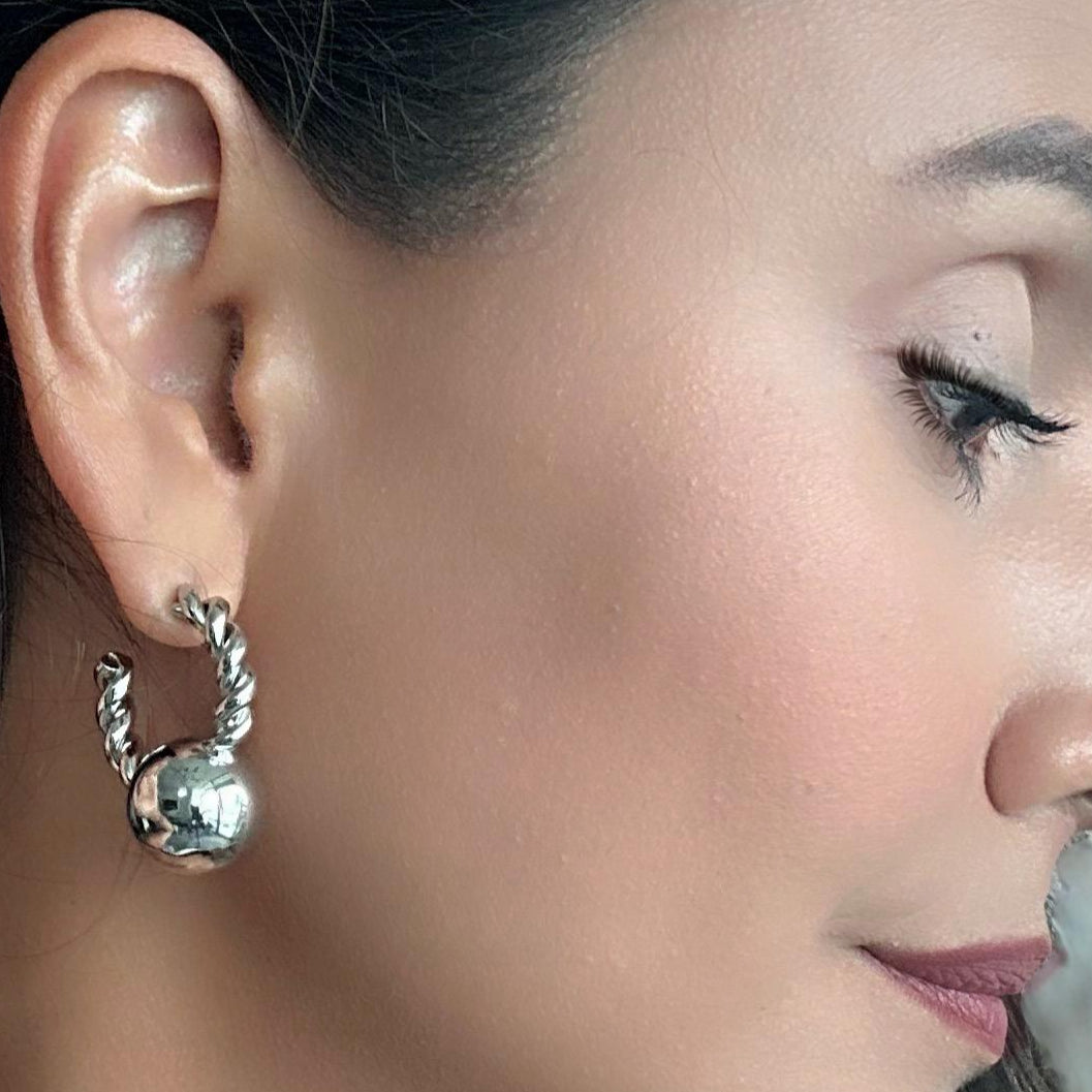 Gaia Hoops