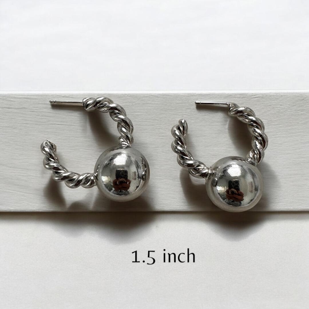 Gaia Hoops