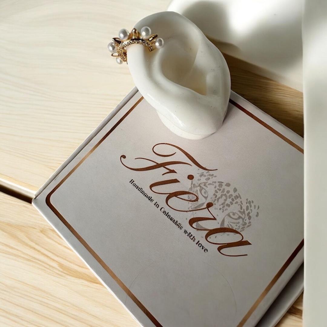Carola Earcuff